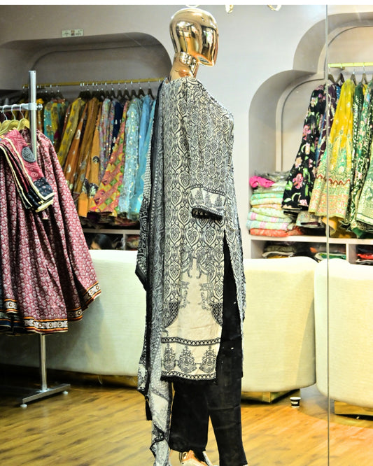 Mirror embroidered kurti with dupatta
