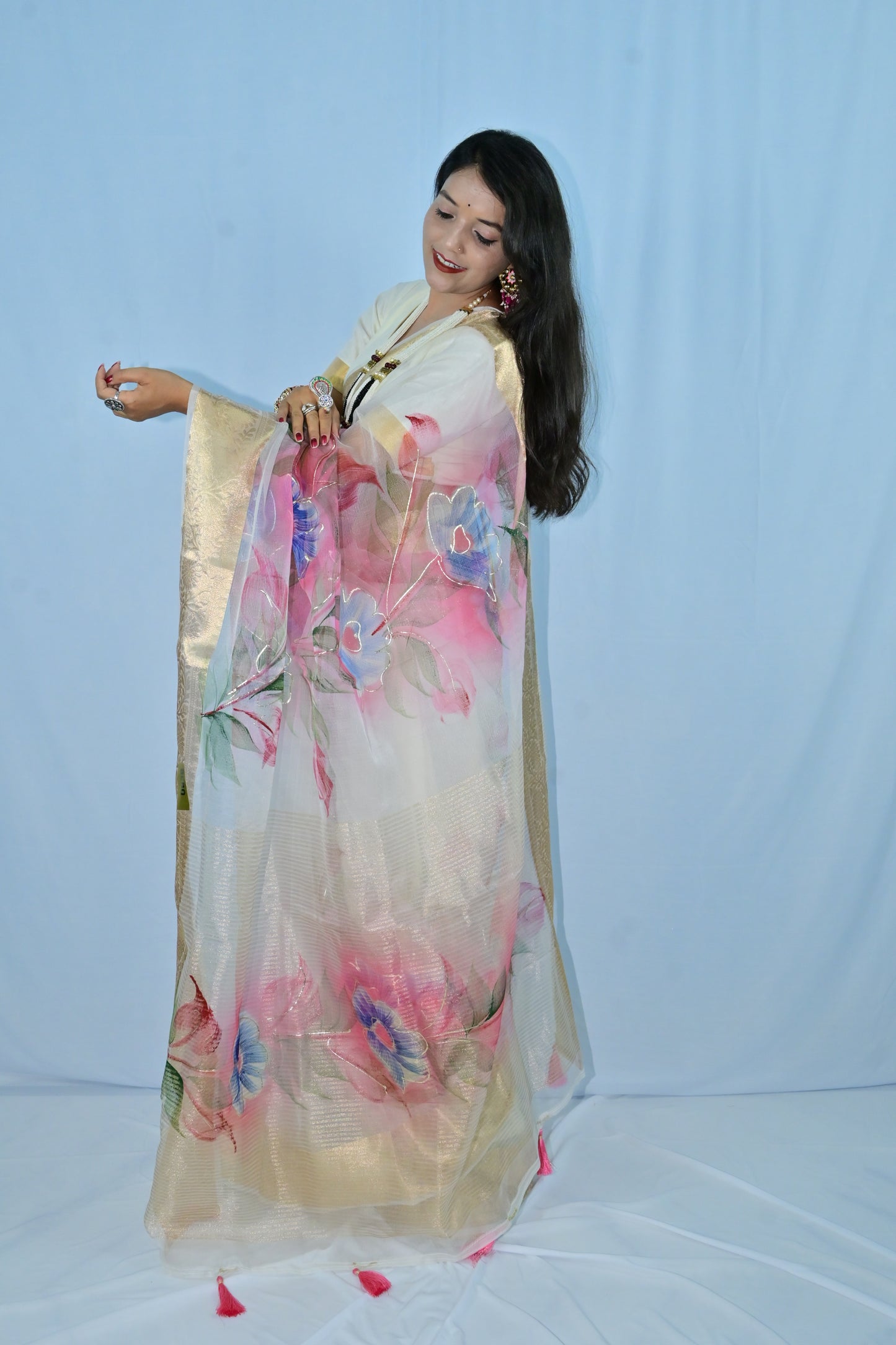 White Floral Saree with Golden Zari Border – Jaipur Style