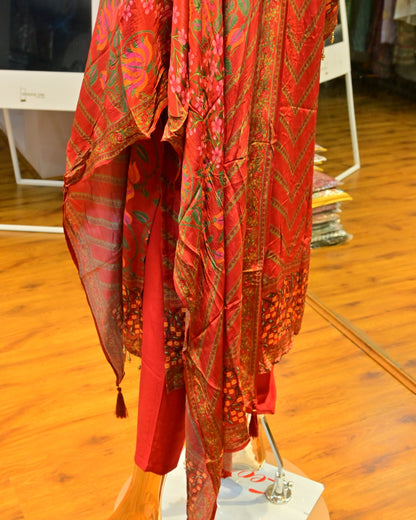 Red Floral Printed Suit Set with Zari Neckline & Matching Dupatta