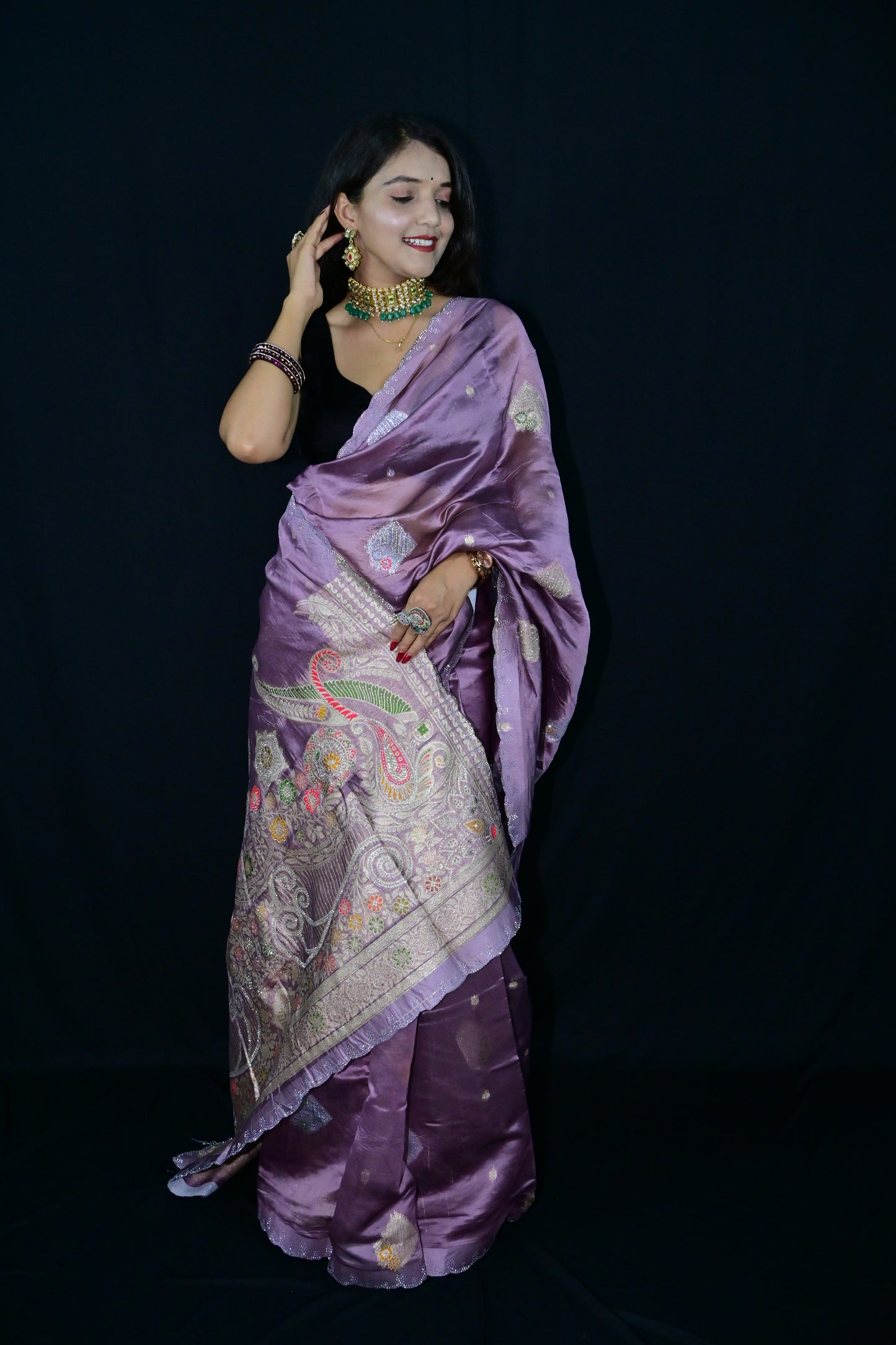 Lavender Silk Saree with Intricate Zari Weaving