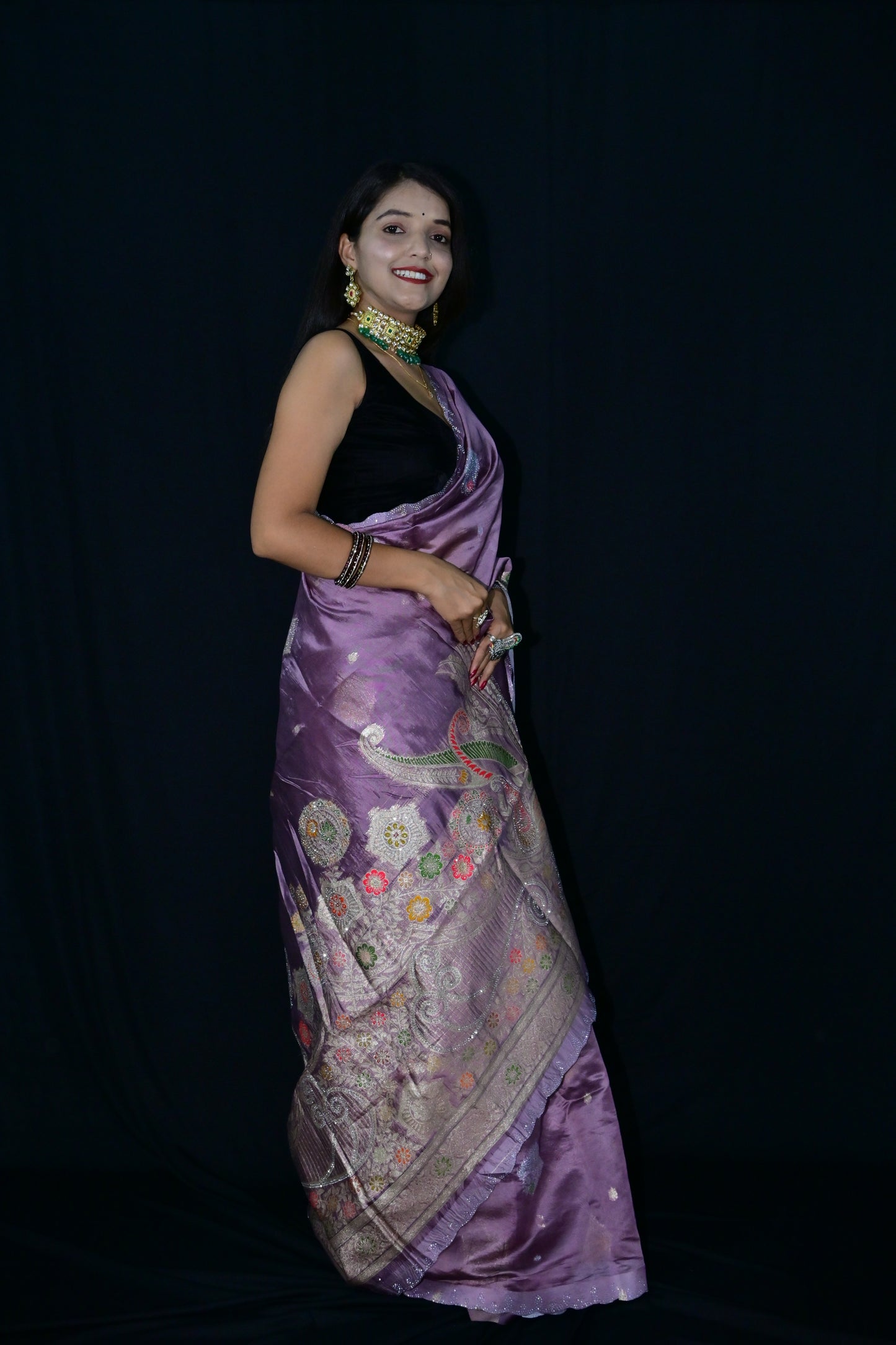 Lavender Silk Saree with Intricate Zari Weaving